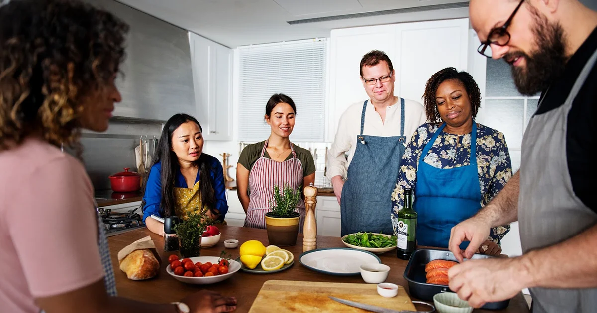 can a personal chef provide cooking demonstrations or classes